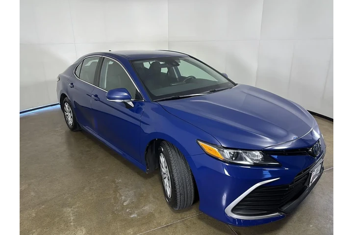 $23989 : Silver Certified 2024 Camry H image 7