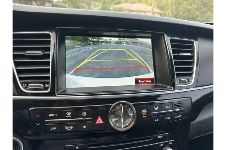 $12999 : 2016 K900 Premium V6 image 5