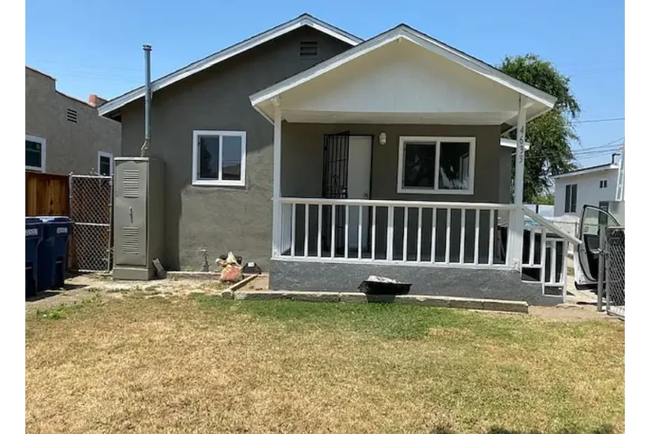 $1800 : Hermosa casa🏠en Pico Riv CA🏠 image 1