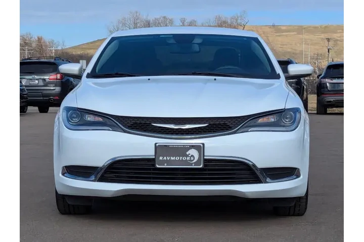 $12985 : 2015 200 Limited image 8