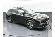 $29495 : Toyota Highlander 2021 XLE 4 thumbnail