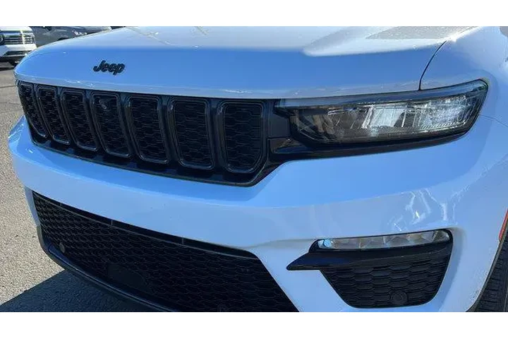 $35984 : Jeep Grand Cherokee 2023 4x4 image 9