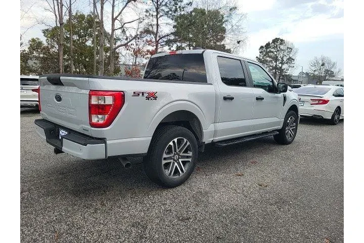 $33924 : Ford F-150 2021 4x4 Lariat 4 image 2