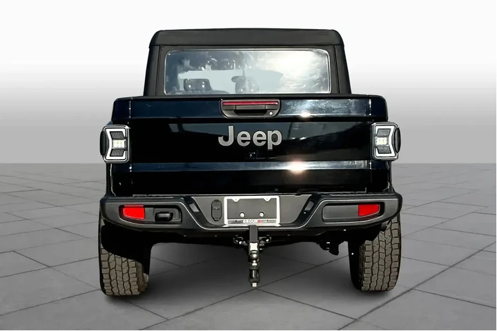 $23001 : Jeep Gladiator 2020 4x4 Spor image 4