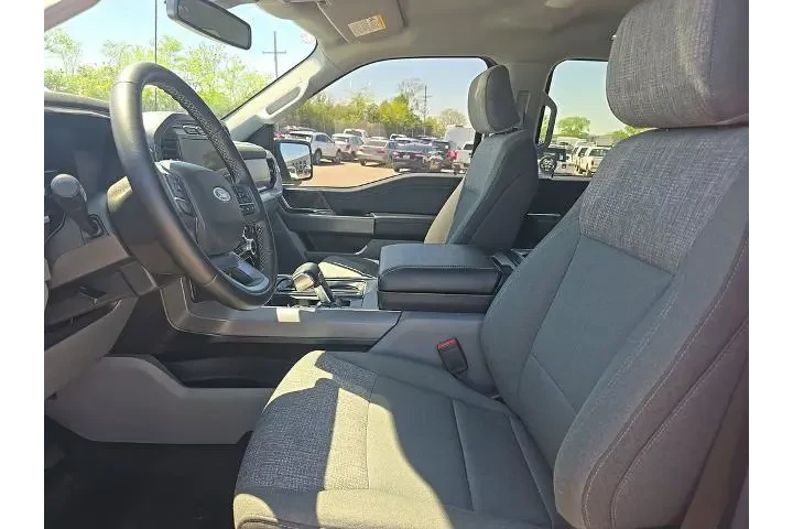 $32999 : Ford F-150 Lightning 2023 AW image 7