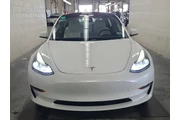 2022 Model 3 en Riverside