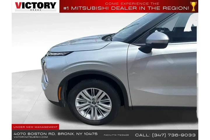 $27995 : Mitsubishi Outlander 2024 AW image 9