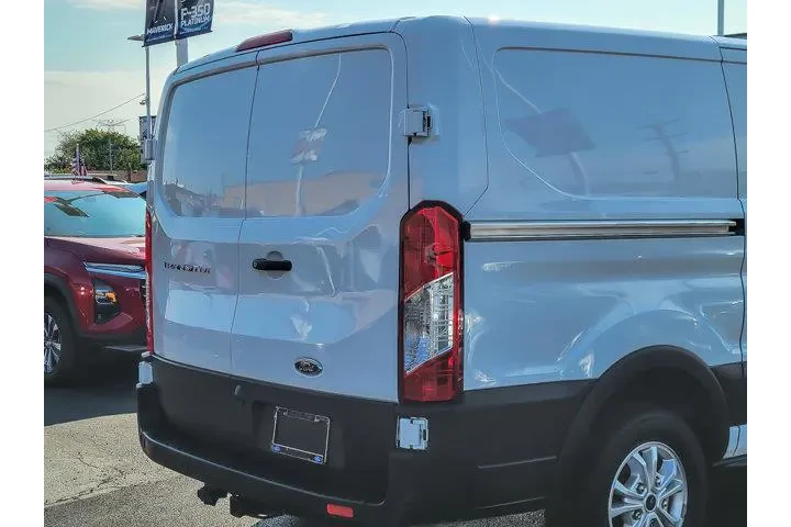 $39885 : Ford Transit 2023 150 3dr SW image 7
