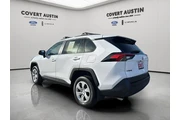 $23314 : Toyota RAV4 2020 LE 4dr SUV thumbnail
