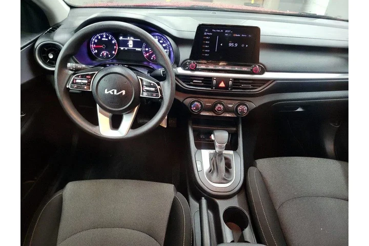 $17998 : Kia Forte 2024 LXS 4dr Sedan image 8