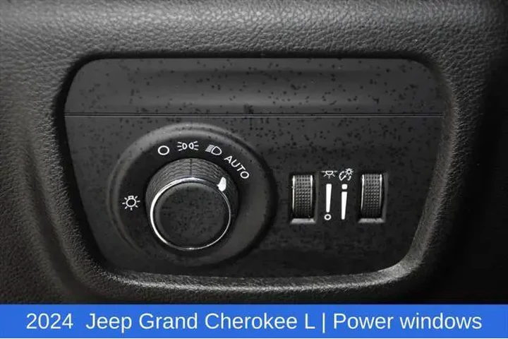 $29500 : Jeep Grand Cherokee L 2024 4 image 9