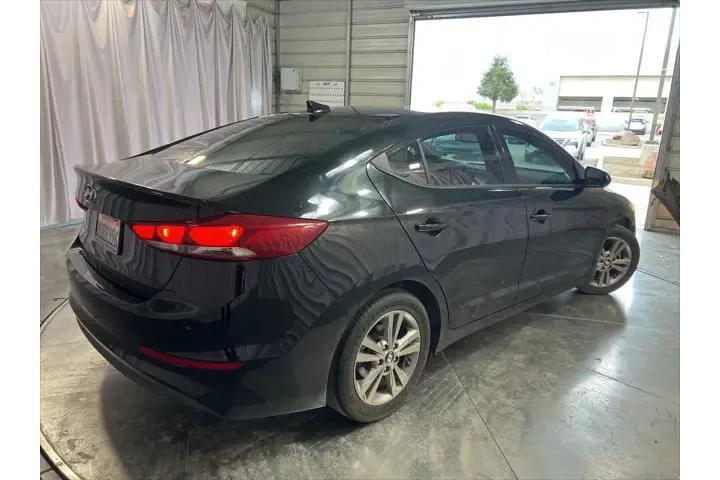 $11495 : Hyundai ELANTRA 2018 Value E image 5