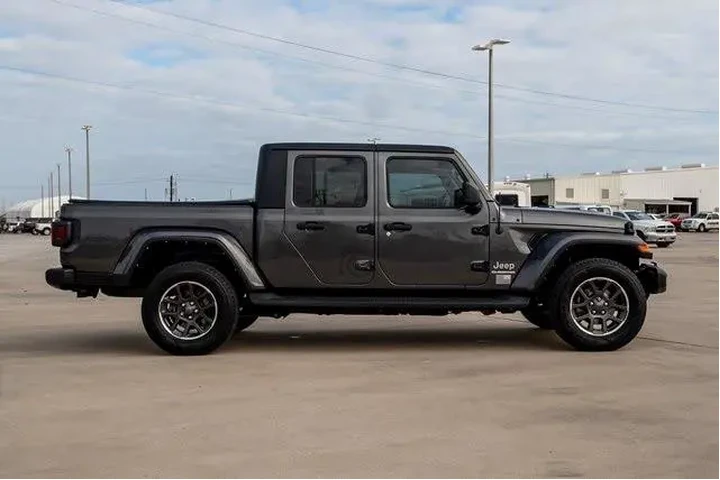 $23368 : Jeep Gladiator 2022 4x4 Over image 4