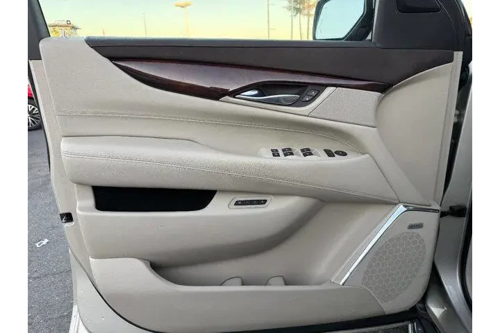 $23995 : Cadillac Escalade 2015 4x4 P image 9