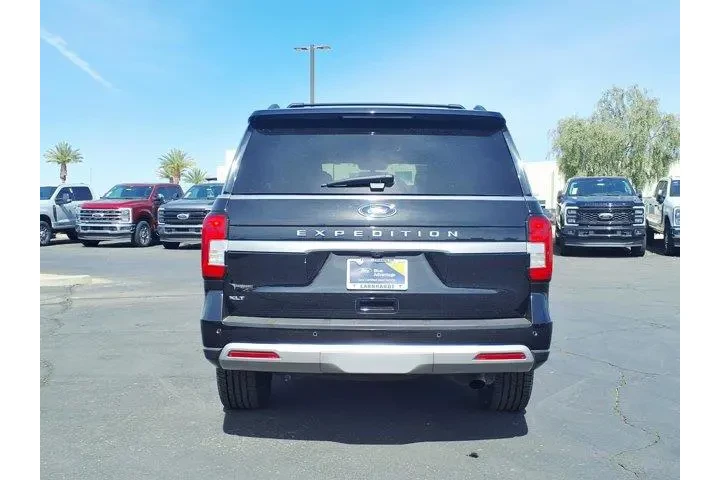 $39944 : Ford Expedition 2023 4x2 XLT image 5