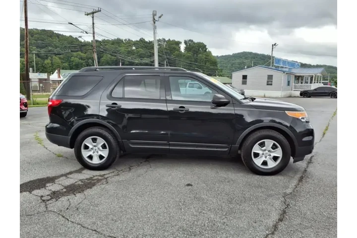 $15990 : Ford Explorer 2013 AWD Base image 5
