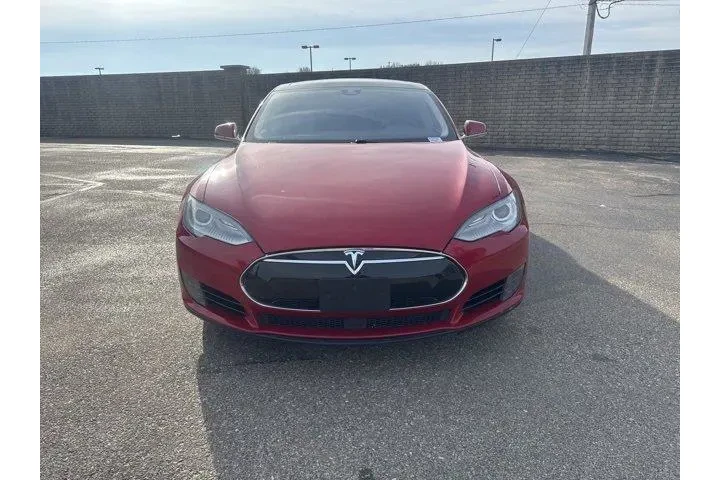 $17982 : Tesla Model S 2015 60 4dr Li image 2