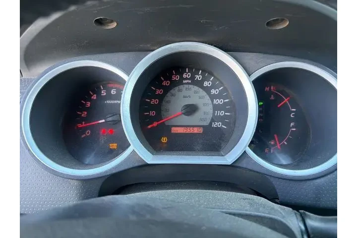 $16500 : Toyota Tacoma 2010 4x4 V6 4d image 2