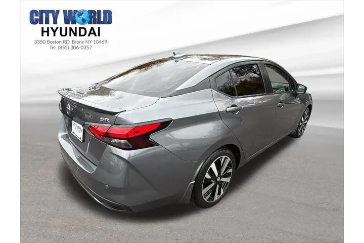 $15996 : Nissan Versa 2022 SR 4dr Sed image 5