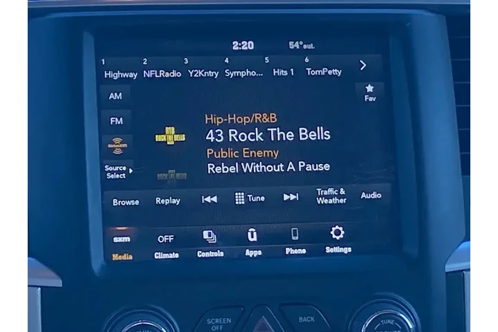 $28205 : Ram 1500 Classic 2019 4x4 Lo image 10