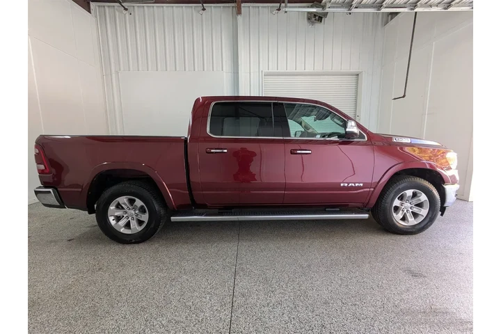 $39797 : Ram 1500 2022 4x4 Laramie 4d image 3