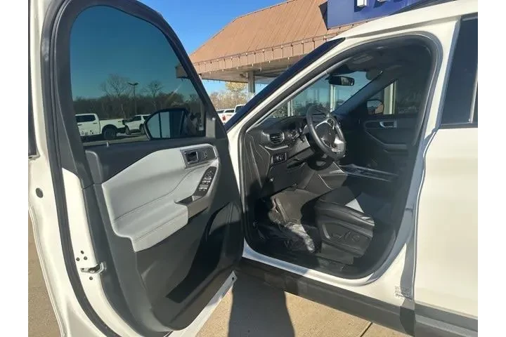 $26995 : Ford Explorer 2023 XLT 4dr S image 6