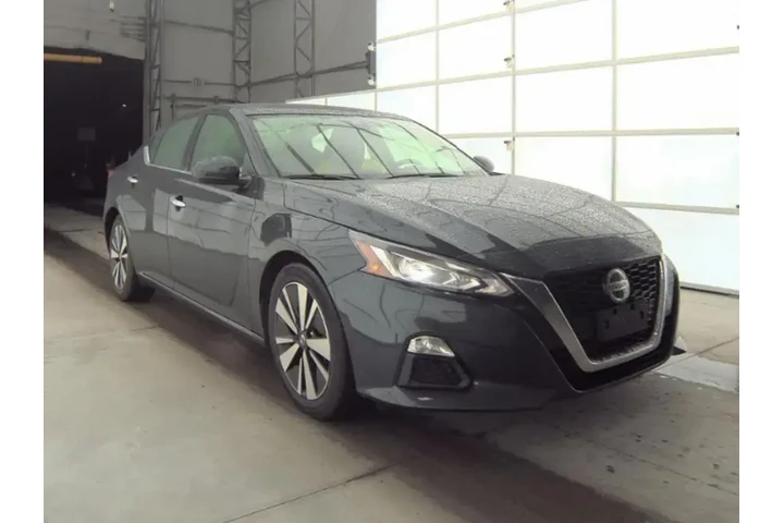 $15999 : Nissan Altima 2022 2.5 SV 4d image 4