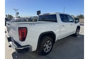 $41995 : 2024 Sierra 1500 SLT thumbnail