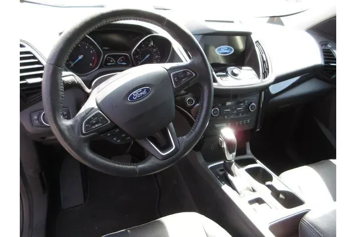 $13844 : Ford Escape 2018 Titanium 4d image 6