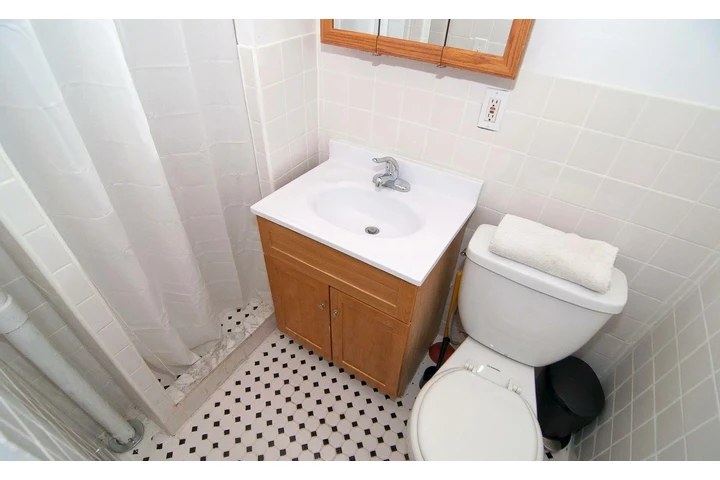 $1500 : Fully Furnished image 5