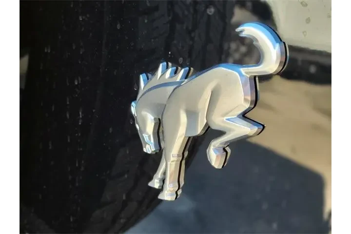 $33791 : Ford Bronco 2021 4x4 Outer B image 5