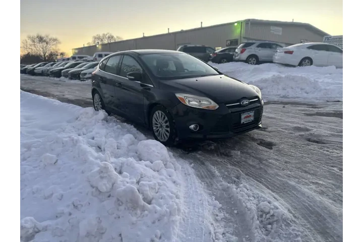 $3990 : 2012 Focus Titanium image 6