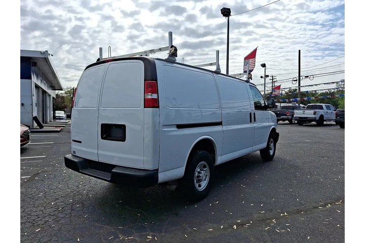 $24500 : 2020 Express 3500 Cargo image 6