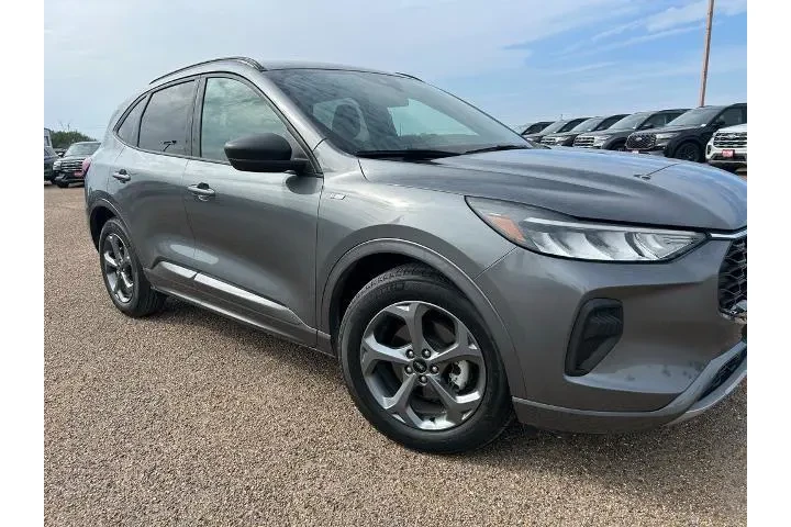 $23859 : Ford Escape 2024 ST-Line 4dr image 1