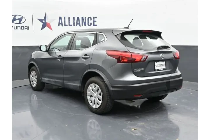 $13978 : Nissan Rogue Sport 2019 S 4d image 4