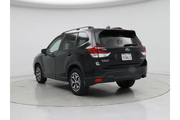 $21998 : Subaru Forester 2019 AWD Pre image 2