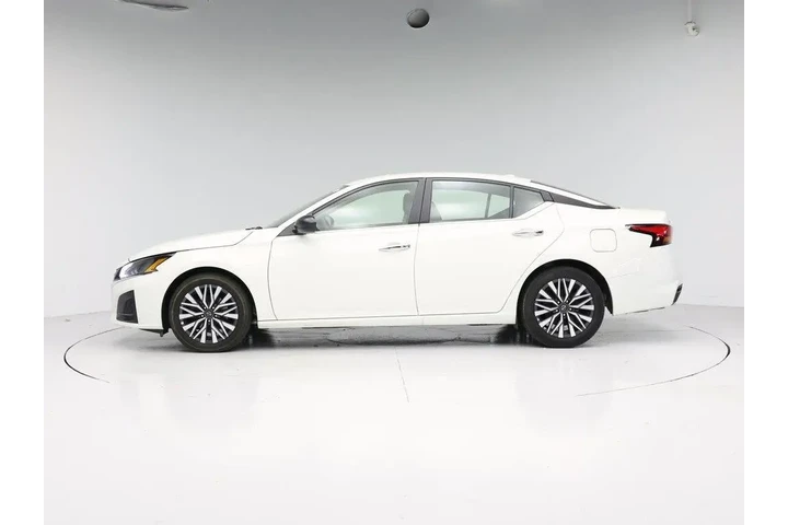$23998 : Nissan Altima 2025 2.5 SV 4d image 3