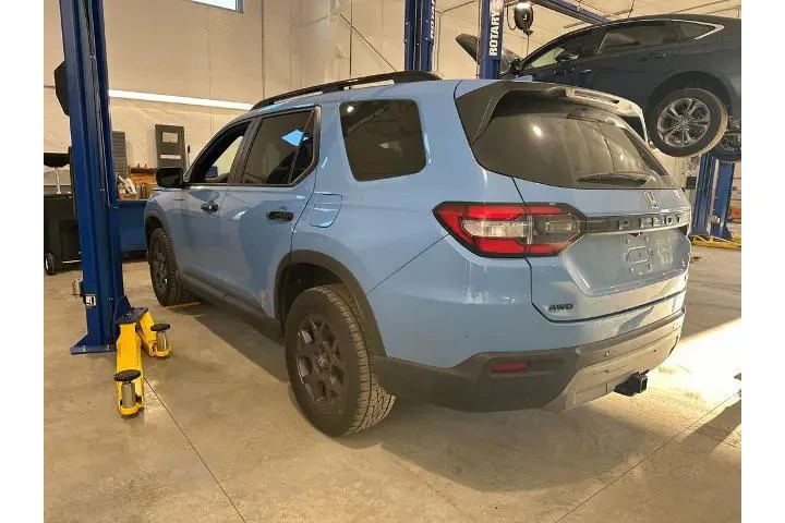 $34989 : Honda Pilot 2023 AWD TrailSp image 3