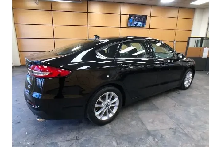$16697 : Ford Fusion 2020 SE 4dr Seda image 7