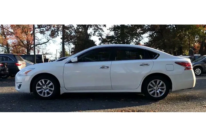$7900 : 2015 Altima image 4