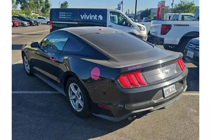 $18000 : Ford Mustang 2020 EcoBoost P image 6