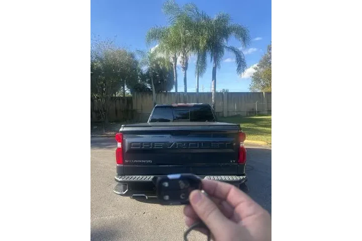 $33000 : Chevrolet Silverado 1500 202 image 6