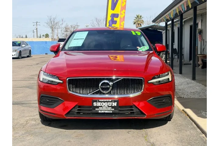 $18995 : 2019 S60 T5 Momentum image 2
