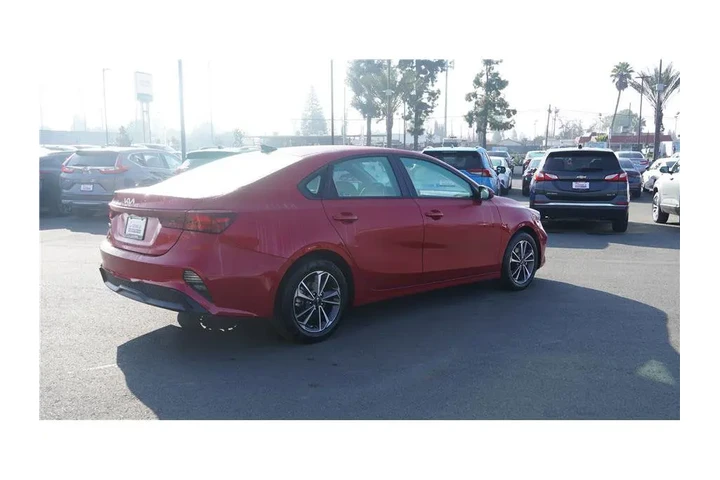 $17250 : 2024 Forte LXS image 6