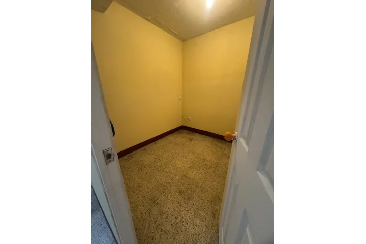 $312500 : PROPIEDAD EN VENTA EN MIXCO image 8