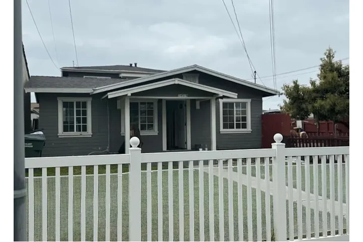$1900 : BEAUTIFUL BACK HOUSE FOR LEASE image 1