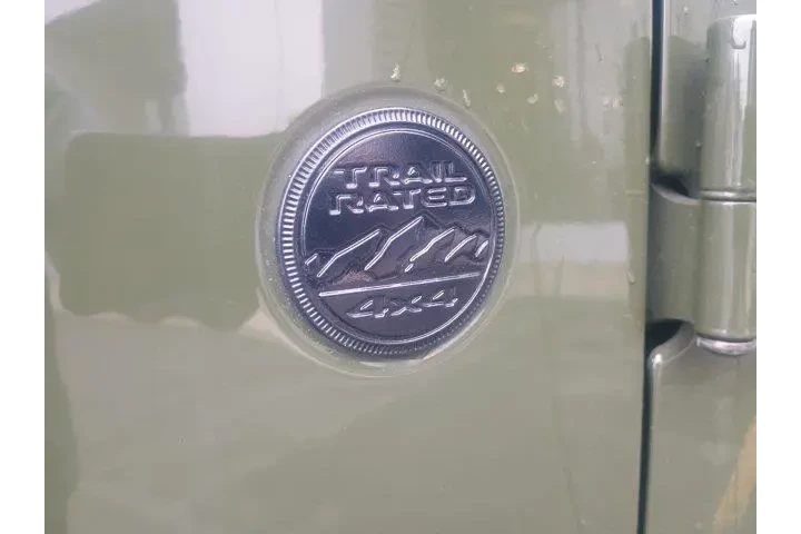 $23495 : Jeep Wrangler Unlimited 2021 image 6