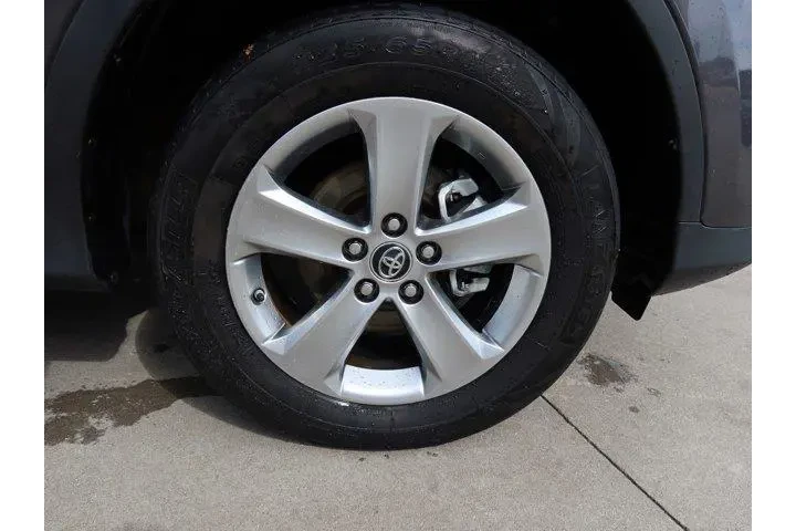 $9951 : Toyota RAV4 2015 XLE 4dr SUV image 10
