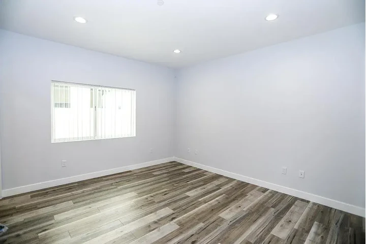 $1900 : 2 bedroom Apartment in Lynwood image 7