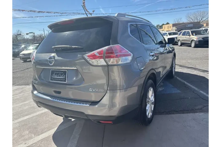 2016 Rogue SV image 7